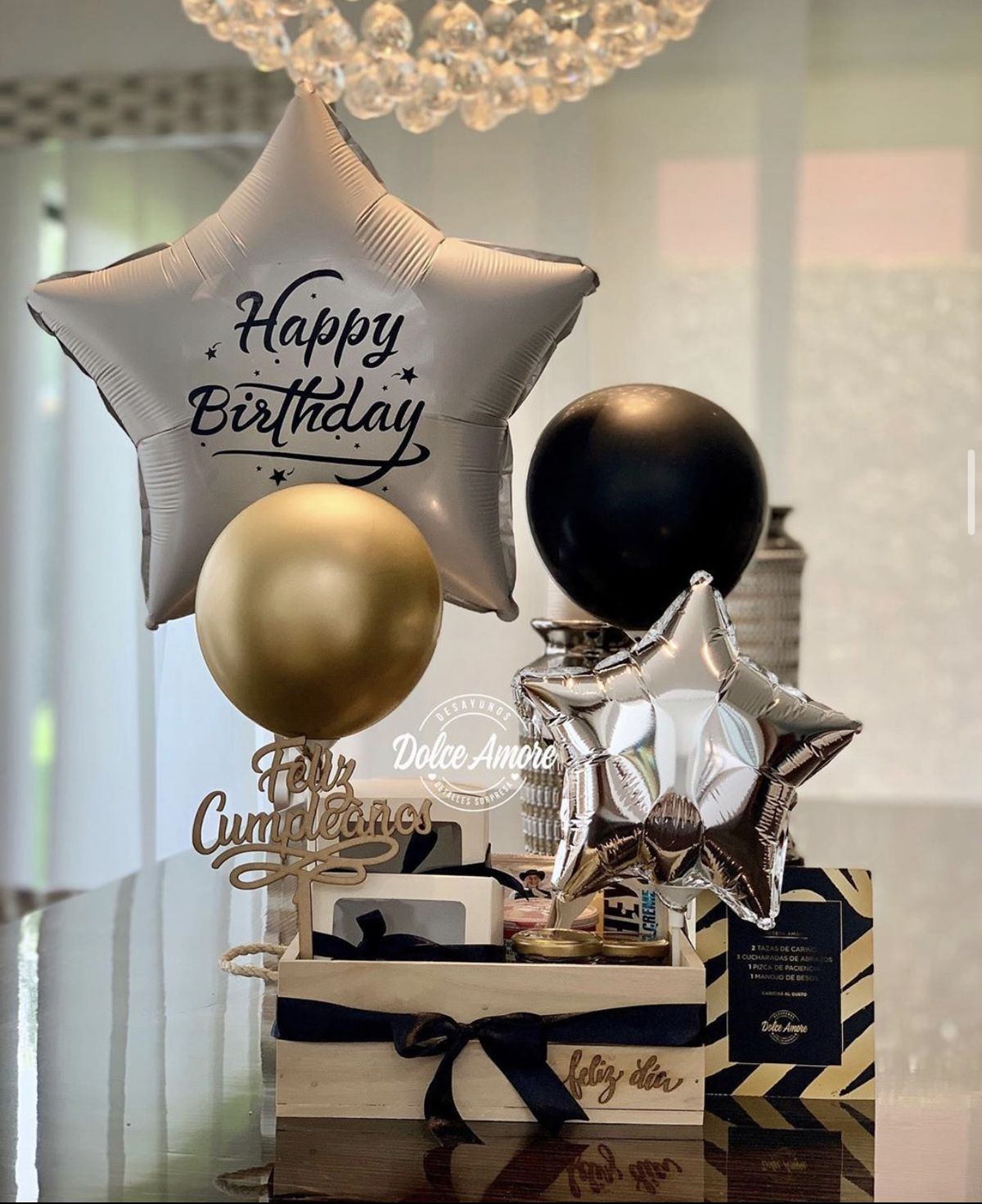 Caja de cumpleaños con globo estrella personalizado